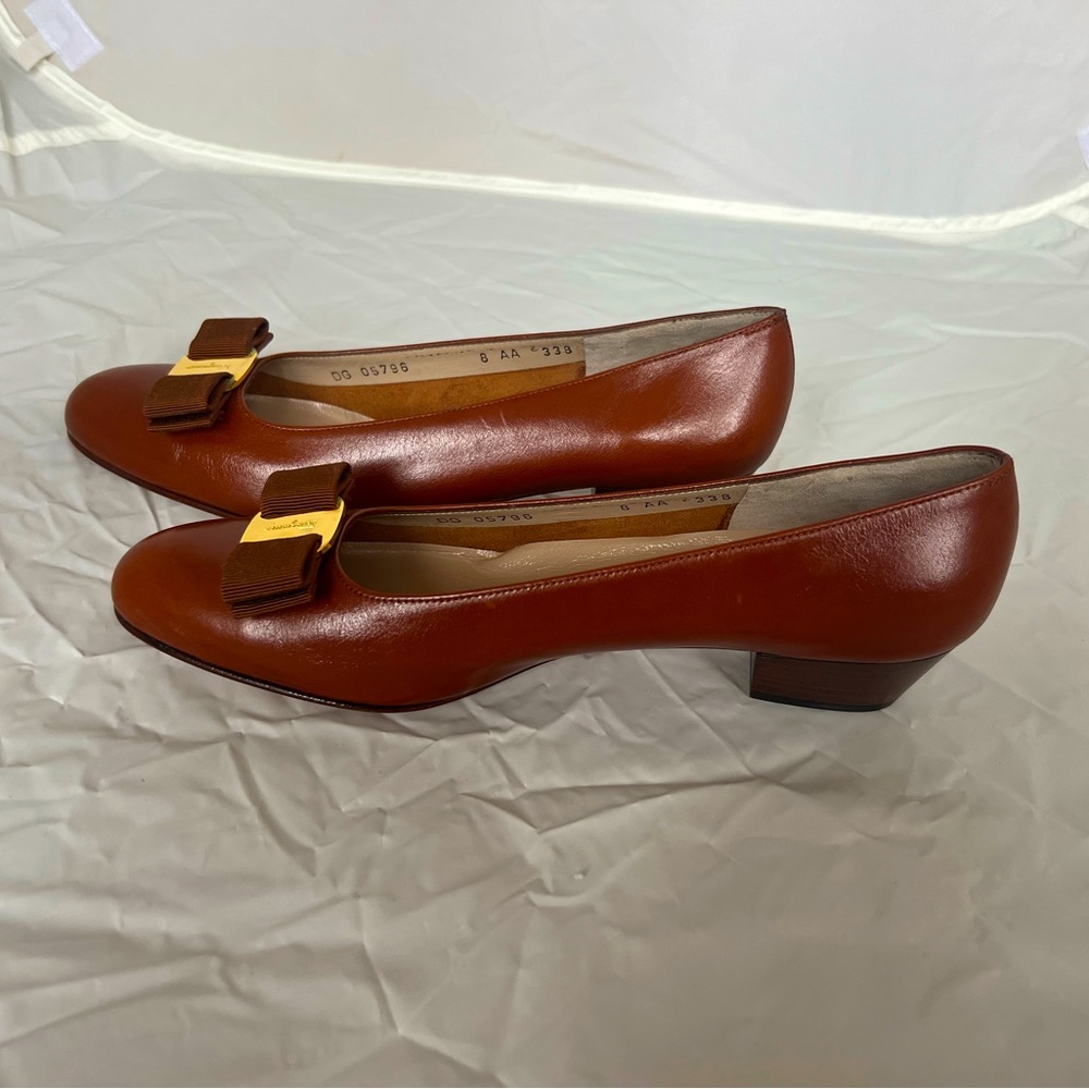 Salvatore Ferragamo Vara Tan Calf